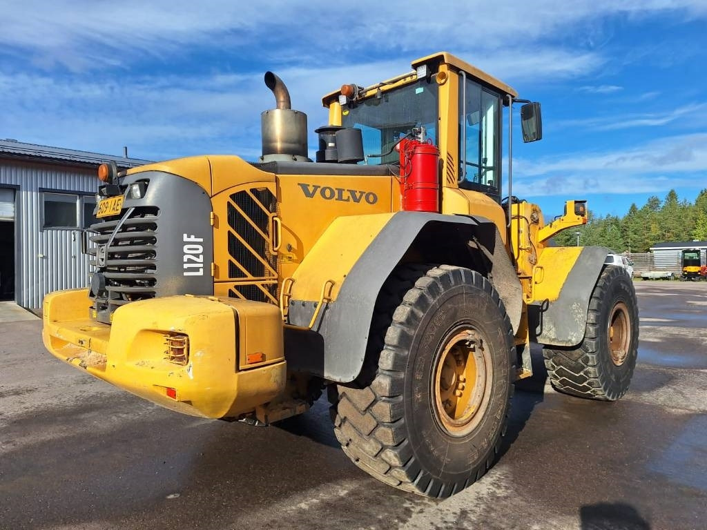Volvo L120F VIPUOHJAUS - Utovarivač na kotačima: slika Volvo L120F VIPUOHJAUS - Utovarivač na kotačima Volvo L120F VIPUOHJAUS - Utovarivač na kotačima: slika Volvo L120F VIPUOHJAUS - Utovarivač na kotačima
