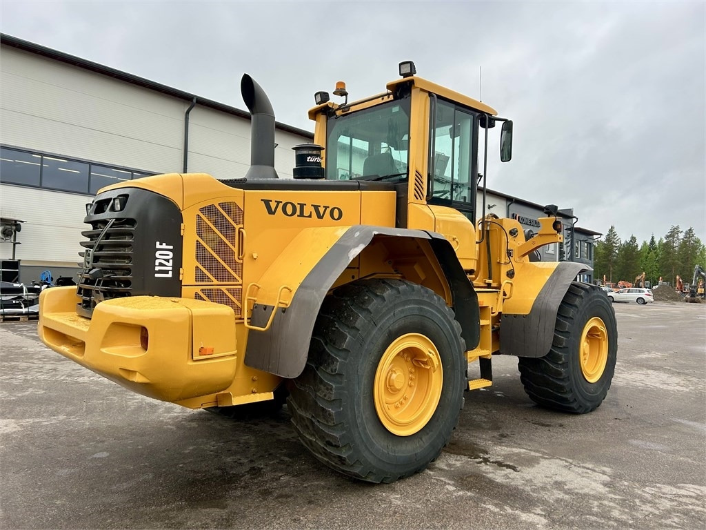 Volvo L120F VIPUOHJAUS - Utovarivač na kotačima: slika Volvo L120F VIPUOHJAUS - Utovarivač na kotačima Volvo L120F VIPUOHJAUS - Utovarivač na kotačima: slika Volvo L120F VIPUOHJAUS - Utovarivač na kotačima