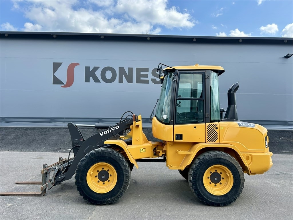 Volvo L30G TRUKKIPIIKEILLÄ  - Utovarivač na kotačima: slika Volvo L30G TRUKKIPIIKEILLÄ  - Utovarivač na kotačima Volvo L30G TRUKKIPIIKEILLÄ  - Utovarivač na kotačima: slika Volvo L30G TRUKKIPIIKEILLÄ  - Utovarivač na kotačima