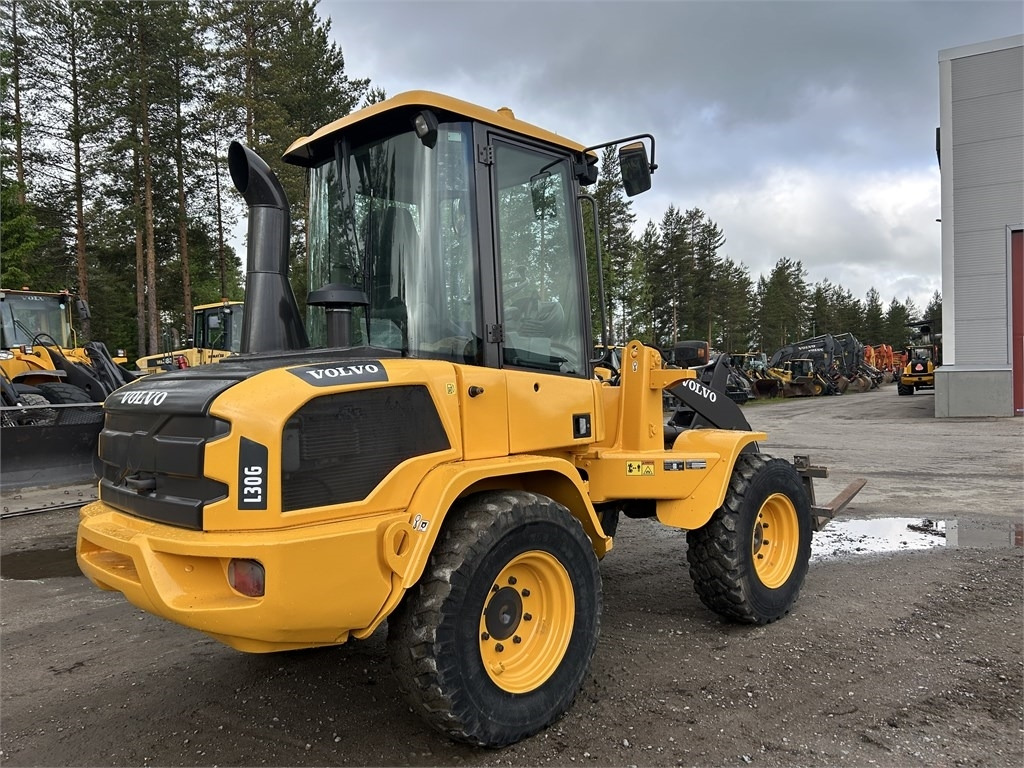 Volvo L30G TRUKKIPIIKEILLÄ - Utovarivač na kotačima: slika Volvo L30G TRUKKIPIIKEILLÄ - Utovarivač na kotačima Volvo L30G TRUKKIPIIKEILLÄ - Utovarivač na kotačima: slika Volvo L30G TRUKKIPIIKEILLÄ - Utovarivač na kotačima