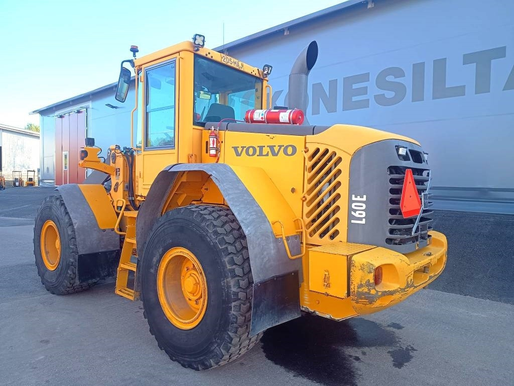 Volvo L60E RASVARILLA - Utovarivač na kotačima: slika Volvo L60E RASVARILLA - Utovarivač na kotačima Volvo L60E RASVARILLA - Utovarivač na kotačima: slika Volvo L60E RASVARILLA - Utovarivač na kotačima