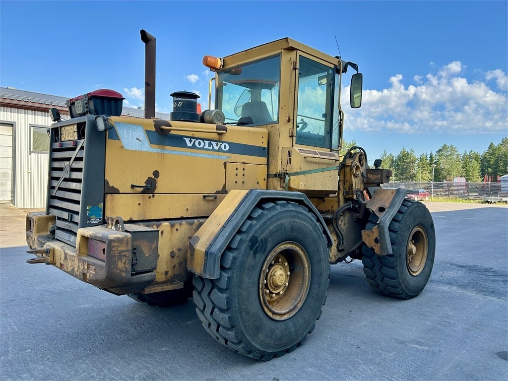 Volvo L70C RASVARILLA - Utovarivač na kotačima: slika Volvo L70C RASVARILLA - Utovarivač na kotačima Volvo L70C RASVARILLA - Utovarivač na kotačima: slika Volvo L70C RASVARILLA - Utovarivač na kotačima