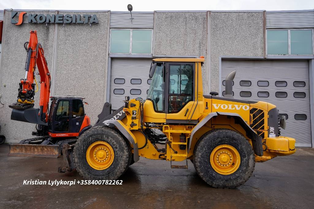 Volvo L70F 3 ja 4hyd - Utovarivač na kotačima: slika Volvo L70F 3 ja 4hyd - Utovarivač na kotačima Volvo L70F 3 ja 4hyd - Utovarivač na kotačima: slika Volvo L70F 3 ja 4hyd - Utovarivač na kotačima