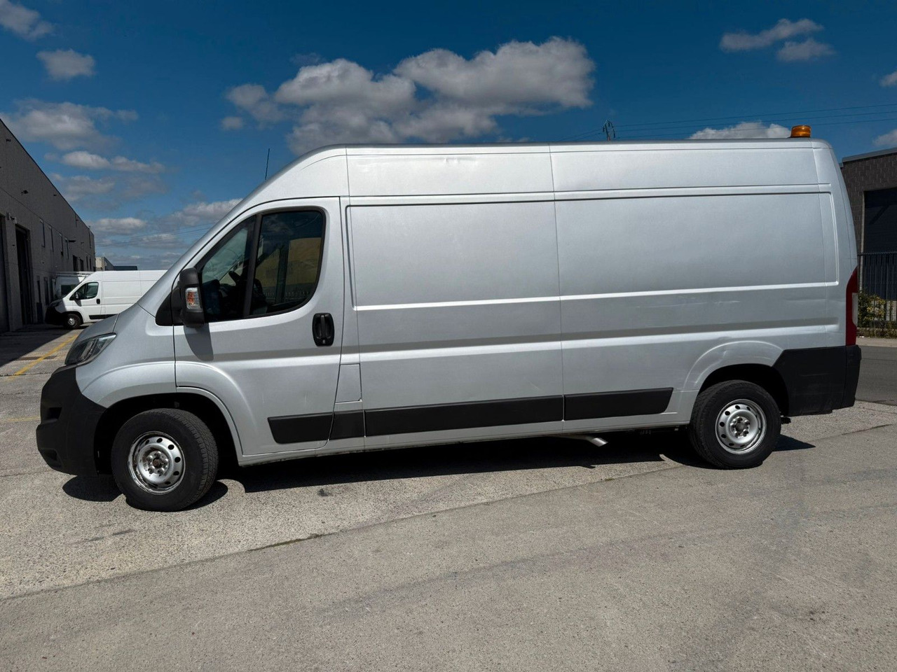 Citroën Jumper. Klima. Tempomat. Navi. - Furgon: slika Citroën Jumper. Klima. Tempomat. Navi. - Furgon Citroën Jumper. Klima. Tempomat. Navi. - Furgon: slika Citroën Jumper. Klima. Tempomat. Navi. - Furgon