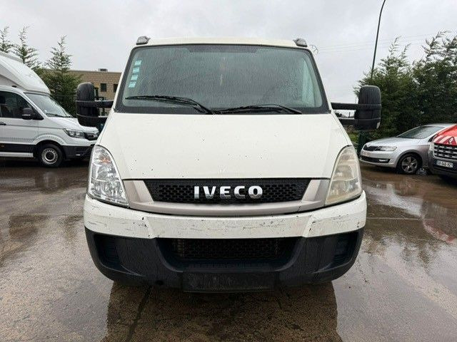 Iveco Daily 40C35. 3.0HPI-170PS. EU5. Motorschaden! - Dostavno vozilo s ravnom platformom: slika  Iveco Daily 40C35. 3.0HPI-170PS. EU5. Motorschaden! - Dostavno vozilo s ravnom platformom Iveco Daily 40C35. 3.0HPI-170PS. EU5. Motorschaden! - Dostavno vozilo s ravnom platformom: slika  Iveco Daily 40C35. 3.0HPI-170PS. EU5. Motorschaden! - Dostavno vozilo s ravnom platformom