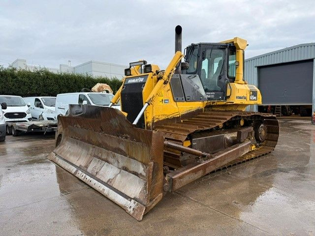 Komatsu D65PX-15. Fahrwerk 80%. Blatt 4.00m. ZSA. Klima. - Buldožer: slika Komatsu D65PX-15. Fahrwerk 80%. Blatt 4.00m. ZSA. Klima. - Buldožer Komatsu D65PX-15. Fahrwerk 80%. Blatt 4.00m. ZSA. Klima. - Buldožer: slika Komatsu D65PX-15. Fahrwerk 80%. Blatt 4.00m. ZSA. Klima. - Buldožer