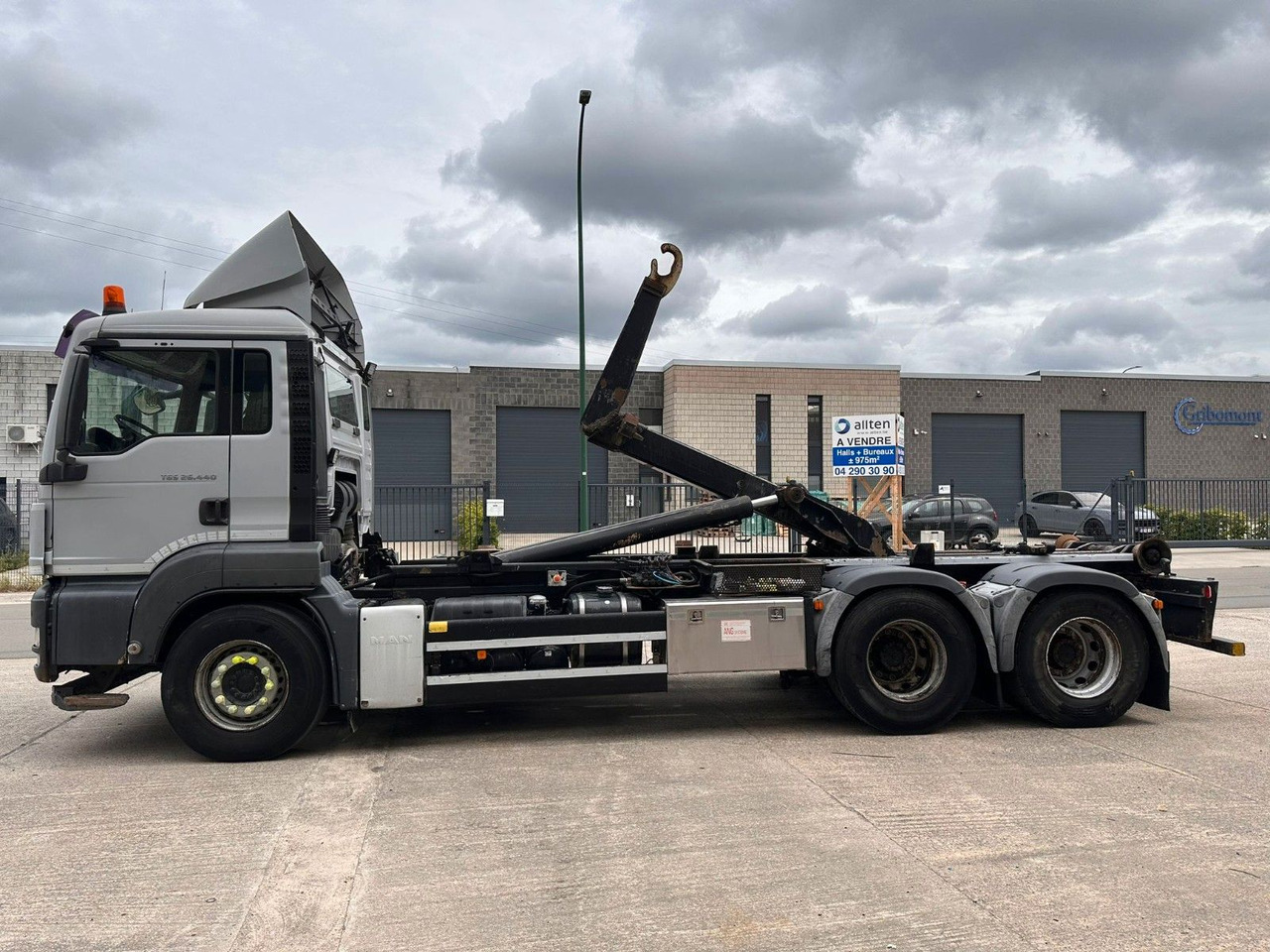 MAN TGS 26.440. 6x4. Klima. - Kamion s kukastom dizalicom: slika MAN TGS 26.440. 6x4. Klima. - Kamion s kukastom dizalicom MAN TGS 26.440. 6x4. Klima. - Kamion s kukastom dizalicom: slika MAN TGS 26.440. 6x4. Klima. - Kamion s kukastom dizalicom