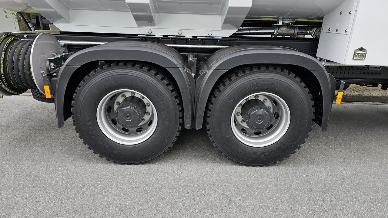 Zakup MERCEDES-BENZ Actros 3340 ADR Euro 3 MERCEDES-BENZ Actros 3340 ADR Euro 3: slika Zakup MERCEDES-BENZ Actros 3340 ADR Euro 3 MERCEDES-BENZ Actros 3340 ADR Euro 3