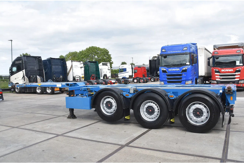Broshuis MFCC - LIFT AXLE - SAF AXLES - DISC BRAKES - 2 x EXTENDABLE - EXCELLENT CONDITION - - Transporter kontejnera/ Poluprikolica s izmjenjivim sanducima: slika Broshuis MFCC - LIFT AXLE - SAF AXLES - DISC BRAKES - 2 x EXTENDABLE - EXCELLENT CONDITION - - Transporter kontejnera/ Poluprikolica s izmjenjivim sanducima Broshuis MFCC - LIFT AXLE - SAF AXLES - DISC BRAKES - 2 x EXTENDABLE - EXCELLENT CONDITION - - Transporter kontejnera/ Poluprikolica s izmjenjivim sanducima: slika Broshuis MFCC - LIFT AXLE - SAF AXLES - DISC BRAKES - 2 x EXTENDABLE - EXCELLENT CONDITION - - Transporter kontejnera/ Poluprikolica s izmjenjivim sanducima