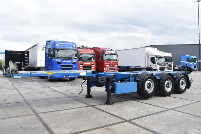 Broshuis MFCC - LIFT AXLE - SAF AXLES - DISC BRAKES - 2 x EXTENDABLE - EXCELLENT CONDITION - - Transporter kontejnera/ Poluprikolica s izmjenjivim sanducima: slika Broshuis MFCC - LIFT AXLE - SAF AXLES - DISC BRAKES - 2 x EXTENDABLE - EXCELLENT CONDITION - - Transporter kontejnera/ Poluprikolica s izmjenjivim sanducima Broshuis MFCC - LIFT AXLE - SAF AXLES - DISC BRAKES - 2 x EXTENDABLE - EXCELLENT CONDITION - - Transporter kontejnera/ Poluprikolica s izmjenjivim sanducima: slika Broshuis MFCC - LIFT AXLE - SAF AXLES - DISC BRAKES - 2 x EXTENDABLE - EXCELLENT CONDITION - - Transporter kontejnera/ Poluprikolica s izmjenjivim sanducima