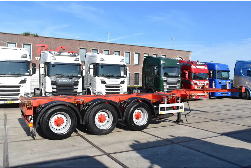 Pacton T3-010 - BPW AXLES - 2 x LIFT AXLE - 2 x EXTENDABLE - DRUM BRAKES - GOOD CONDITION - - Transporter kontejnera/ Poluprikolica s izmjenjivim sanducima: slika Pacton T3-010 - BPW AXLES - 2 x LIFT AXLE - 2 x EXTENDABLE - DRUM BRAKES - GOOD CONDITION - - Transporter kontejnera/ Poluprikolica s izmjenjivim sanducima Pacton T3-010 - BPW AXLES - 2 x LIFT AXLE - 2 x EXTENDABLE - DRUM BRAKES - GOOD CONDITION - - Transporter kontejnera/ Poluprikolica s izmjenjivim sanducima: slika Pacton T3-010 - BPW AXLES - 2 x LIFT AXLE - 2 x EXTENDABLE - DRUM BRAKES - GOOD CONDITION - - Transporter kontejnera/ Poluprikolica s izmjenjivim sanducima