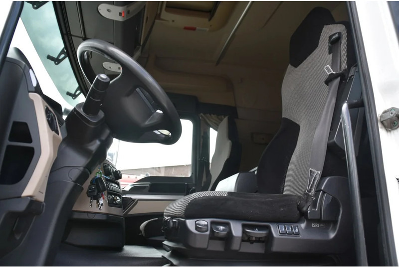 MAN TGS 18.360 4x2 - EURO 6 - 887 TKM - NAVI - AIRCO - DIFF. LOCK - GOOD CONDITION - - Tegljač: slika MAN TGS 18.360 4x2 - EURO 6 - 887 TKM - NAVI - AIRCO - DIFF. LOCK - GOOD CONDITION - - Tegljač MAN TGS 18.360 4x2 - EURO 6 - 887 TKM - NAVI - AIRCO - DIFF. LOCK - GOOD CONDITION - - Tegljač: slika MAN TGS 18.360 4x2 - EURO 6 - 887 TKM - NAVI - AIRCO - DIFF. LOCK - GOOD CONDITION - - Tegljač