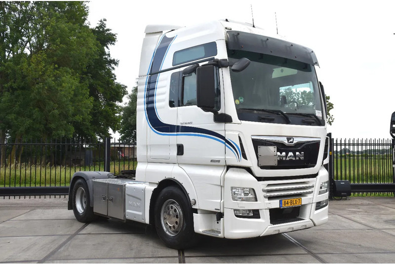 MAN TGX 18.420 - EURO 6 - ADR FL - PARK. AIRCO - NAVI - PTO - XENON LIGHTS - TOP CONDITION - - Tegljač: slika MAN TGX 18.420 - EURO 6 - ADR FL - PARK. AIRCO - NAVI - PTO - XENON LIGHTS - TOP CONDITION - - Tegljač MAN TGX 18.420 - EURO 6 - ADR FL - PARK. AIRCO - NAVI - PTO - XENON LIGHTS - TOP CONDITION - - Tegljač: slika MAN TGX 18.420 - EURO 6 - ADR FL - PARK. AIRCO - NAVI - PTO - XENON LIGHTS - TOP CONDITION - - Tegljač