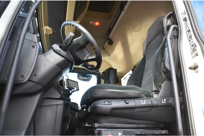 Mercedes-Benz Actros 2548 6x2/4 - EURO 6 - AIRCO - CAB HEATER - 2 BEDS - DIFF. LOCK - GOOD CONDITION - - Tegljač: slika Mercedes-Benz Actros 2548 6x2/4 - EURO 6 - AIRCO - CAB HEATER - 2 BEDS - DIFF. LOCK - GOOD CONDITION - - Tegljač Mercedes-Benz Actros 2548 6x2/4 - EURO 6 - AIRCO - CAB HEATER - 2 BEDS - DIFF. LOCK - GOOD CONDITION - - Tegljač: slika Mercedes-Benz Actros 2548 6x2/4 - EURO 6 - AIRCO - CAB HEATER - 2 BEDS - DIFF. LOCK - GOOD CONDITION - - Tegljač