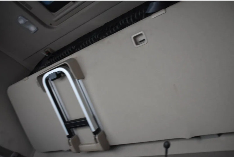 Scania R490 TL 6x2/4 - RETARDER - ACC - DIFF. LOCK - 2 x FUEL TANKS - 2 BEDS - EXCELLENT CONDITION - - Tegljač: slika Scania R490 TL 6x2/4 - RETARDER - ACC - DIFF. LOCK - 2 x FUEL TANKS - 2 BEDS - EXCELLENT CONDITION - - Tegljač Scania R490 TL 6x2/4 - RETARDER - ACC - DIFF. LOCK - 2 x FUEL TANKS - 2 BEDS - EXCELLENT CONDITION - - Tegljač: slika Scania R490 TL 6x2/4 - RETARDER - ACC - DIFF. LOCK - 2 x FUEL TANKS - 2 BEDS - EXCELLENT CONDITION - - Tegljač