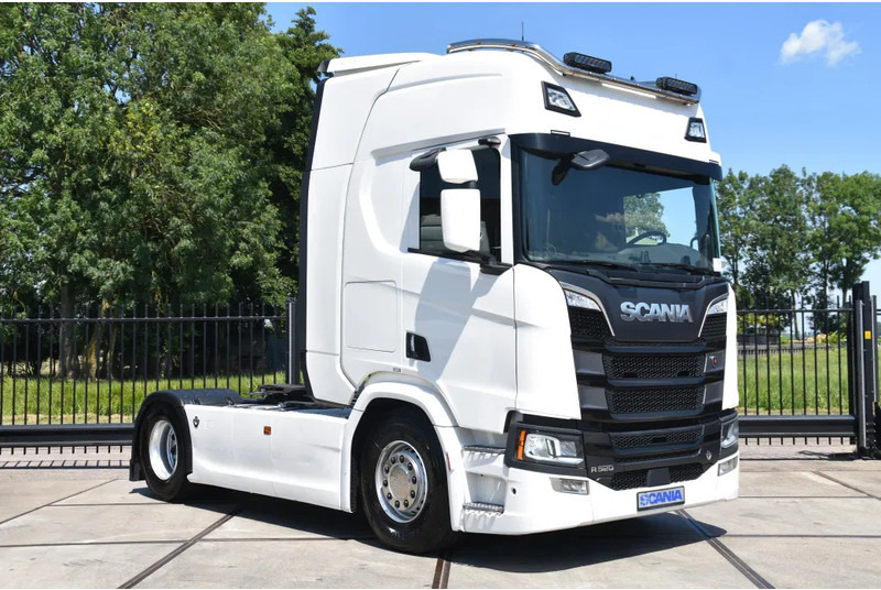 Scania R520 V8 NGS 4x2 - RETARDER - 504 TKM - PARK. AIRCO - ACC - NAVI - 2 x FUEL TANKS - LED LIGHTS - - Tegljač: slika Scania R520 V8 NGS 4x2 - RETARDER - 504 TKM - PARK. AIRCO - ACC - NAVI - 2 x FUEL TANKS - LED LIGHTS - - Tegljač Scania R520 V8 NGS 4x2 - RETARDER - 504 TKM - PARK. AIRCO - ACC - NAVI - 2 x FUEL TANKS - LED LIGHTS - - Tegljač: slika Scania R520 V8 NGS 4x2 - RETARDER - 504 TKM - PARK. AIRCO - ACC - NAVI - 2 x FUEL TANKS - LED LIGHTS - - Tegljač