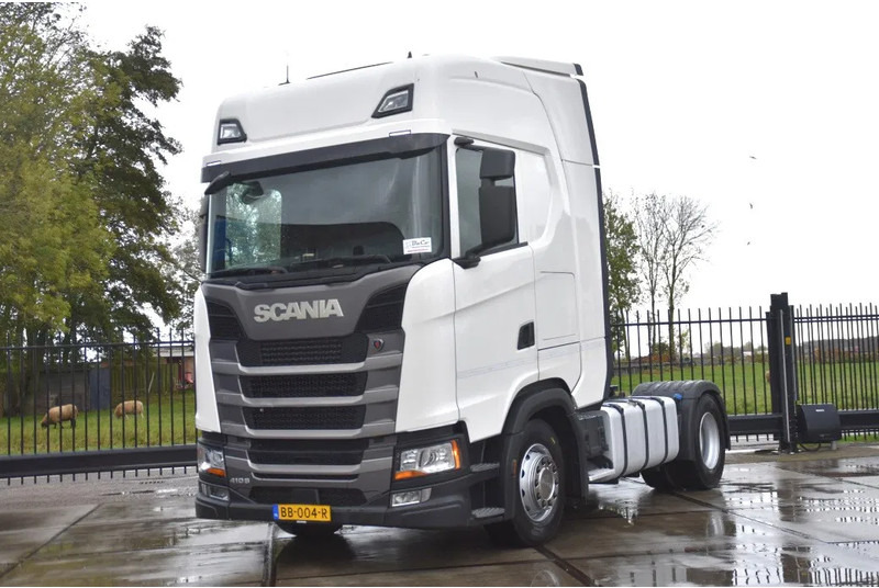 Scania S410 NGS 4x2EB MEGA 95 cm or 103 cm driving height - RETARDER - 773 TKM - FULL AIR - PARK. AIRCO - LEATHER SEATS - 2 x FUEL TANK - Tegljač: slika Scania S410 NGS 4x2EB MEGA 95 cm or 103 cm driving height - RETARDER - 773 TKM - FULL AIR - PARK. AIRCO - LEATHER SEATS - 2 x FUEL TANK - Tegljač Scania S410 NGS 4x2EB MEGA 95 cm or 103 cm driving height - RETARDER - 773 TKM - FULL AIR - PARK. AIRCO - LEATHER SEATS - 2 x FUEL TANK - Tegljač: slika Scania S410 NGS 4x2EB MEGA 95 cm or 103 cm driving height - RETARDER - 773 TKM - FULL AIR - PARK. AIRCO - LEATHER SEATS - 2 x FUEL TANK - Tegljač