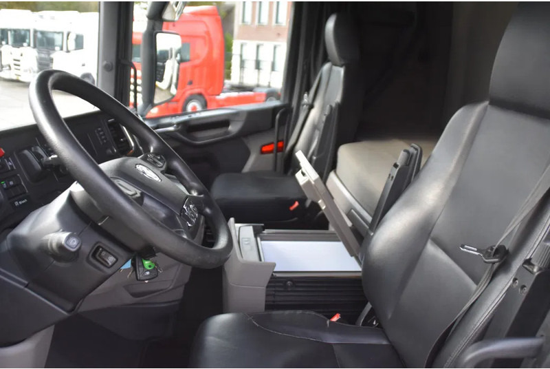 Scania S410 NGS 4x2EB MEGA 95 cm or 103 cm driving height - RETARDER - 817 TKM - FULL AIR - PARK. AIRCO - LEATHER SEATS - 2 x FUEL TANK - Tegljač: slika Scania S410 NGS 4x2EB MEGA 95 cm or 103 cm driving height - RETARDER - 817 TKM - FULL AIR - PARK. AIRCO - LEATHER SEATS - 2 x FUEL TANK - Tegljač Scania S410 NGS 4x2EB MEGA 95 cm or 103 cm driving height - RETARDER - 817 TKM - FULL AIR - PARK. AIRCO - LEATHER SEATS - 2 x FUEL TANK - Tegljač: slika Scania S410 NGS 4x2EB MEGA 95 cm or 103 cm driving height - RETARDER - 817 TKM - FULL AIR - PARK. AIRCO - LEATHER SEATS - 2 x FUEL TANK - Tegljač