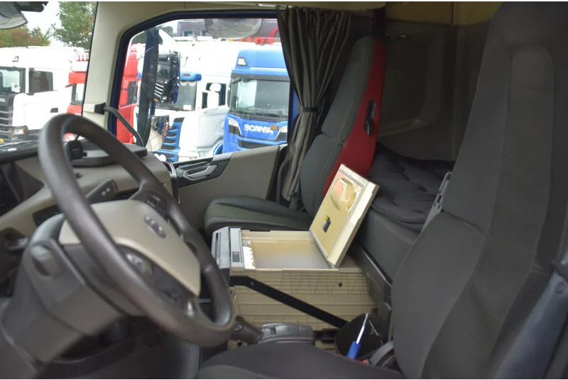 Volvo FH 500 Globetrotter 6x2/4 - EURO 6 - 769 TKM - AIRCO - 2 x FUEL TANKS - TOP CONDITION - - Tegljač: slika Volvo FH 500 Globetrotter 6x2/4 - EURO 6 - 769 TKM - AIRCO - 2 x FUEL TANKS - TOP CONDITION - - Tegljač Volvo FH 500 Globetrotter 6x2/4 - EURO 6 - 769 TKM - AIRCO - 2 x FUEL TANKS - TOP CONDITION - - Tegljač: slika Volvo FH 500 Globetrotter 6x2/4 - EURO 6 - 769 TKM - AIRCO - 2 x FUEL TANKS - TOP CONDITION - - Tegljač