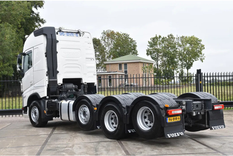 Volvo FH 500 Globe 8x2/4 - 147 TKM - PARK. AIRCO - 10 TONS FRONT AXLE - LEATHER SEATS - PTO - LED LIGHTS - TOP CONDITION - - Kamion-šasija: slika Volvo FH 500 Globe 8x2/4 - 147 TKM - PARK. AIRCO - 10 TONS FRONT AXLE - LEATHER SEATS - PTO - LED LIGHTS - TOP CONDITION - - Kamion-šasija Volvo FH 500 Globe 8x2/4 - 147 TKM - PARK. AIRCO - 10 TONS FRONT AXLE - LEATHER SEATS - PTO - LED LIGHTS - TOP CONDITION - - Kamion-šasija: slika Volvo FH 500 Globe 8x2/4 - 147 TKM - PARK. AIRCO - 10 TONS FRONT AXLE - LEATHER SEATS - PTO - LED LIGHTS - TOP CONDITION - - Kamion-šasija