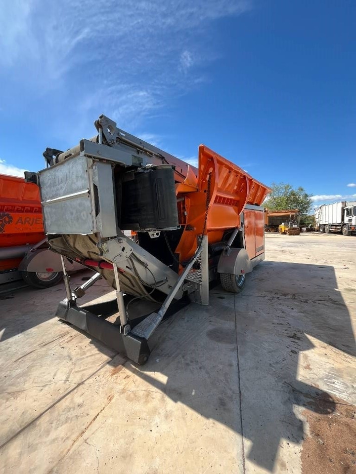 Arjes VZ750D - Drobilica za drvo: slika Arjes VZ750D - Drobilica za drvo Arjes VZ750D - Drobilica za drvo: slika Arjes VZ750D - Drobilica za drvo