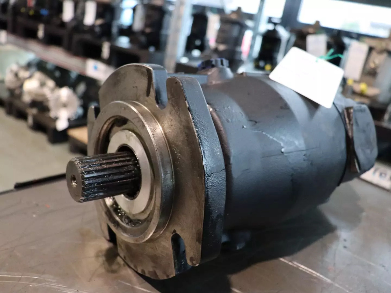 DANFOSS / SAUER SMF 23 - Hidraulični motor za Građevinski strojevi: slika DANFOSS / SAUER SMF 23 - Hidraulični motor za Građevinski strojevi DANFOSS / SAUER SMF 23 - Hidraulični motor za Građevinski strojevi: slika DANFOSS / SAUER SMF 23 - Hidraulični motor za Građevinski strojevi