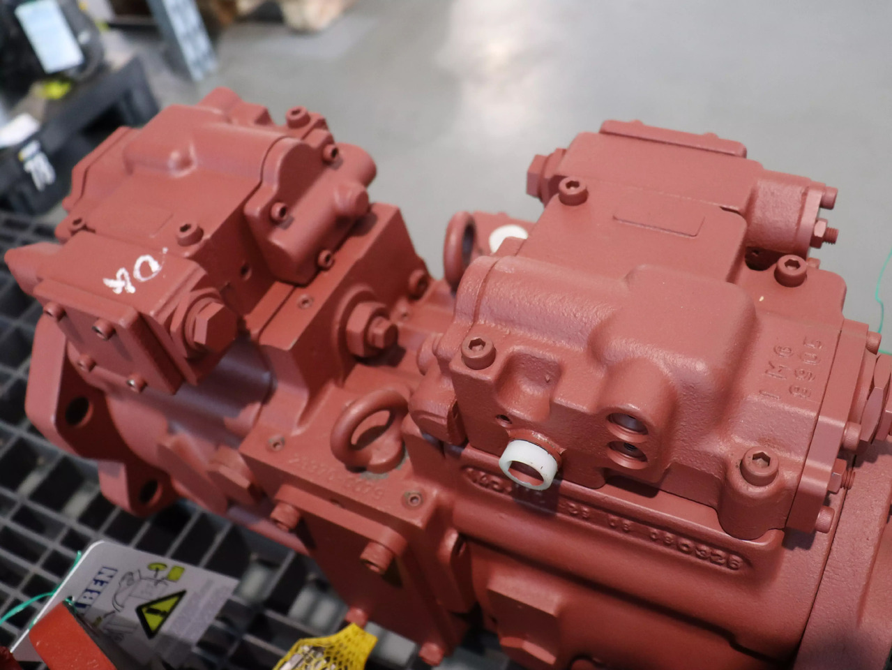 Kawasaki K5V140DTP1A1R6NOA1 - Hidraulična pumpa za Građevinski strojevi: slika Kawasaki K5V140DTP1A1R6NOA1 - Hidraulična pumpa za Građevinski strojevi Kawasaki K5V140DTP1A1R6NOA1 - Hidraulična pumpa za Građevinski strojevi: slika Kawasaki K5V140DTP1A1R6NOA1 - Hidraulična pumpa za Građevinski strojevi