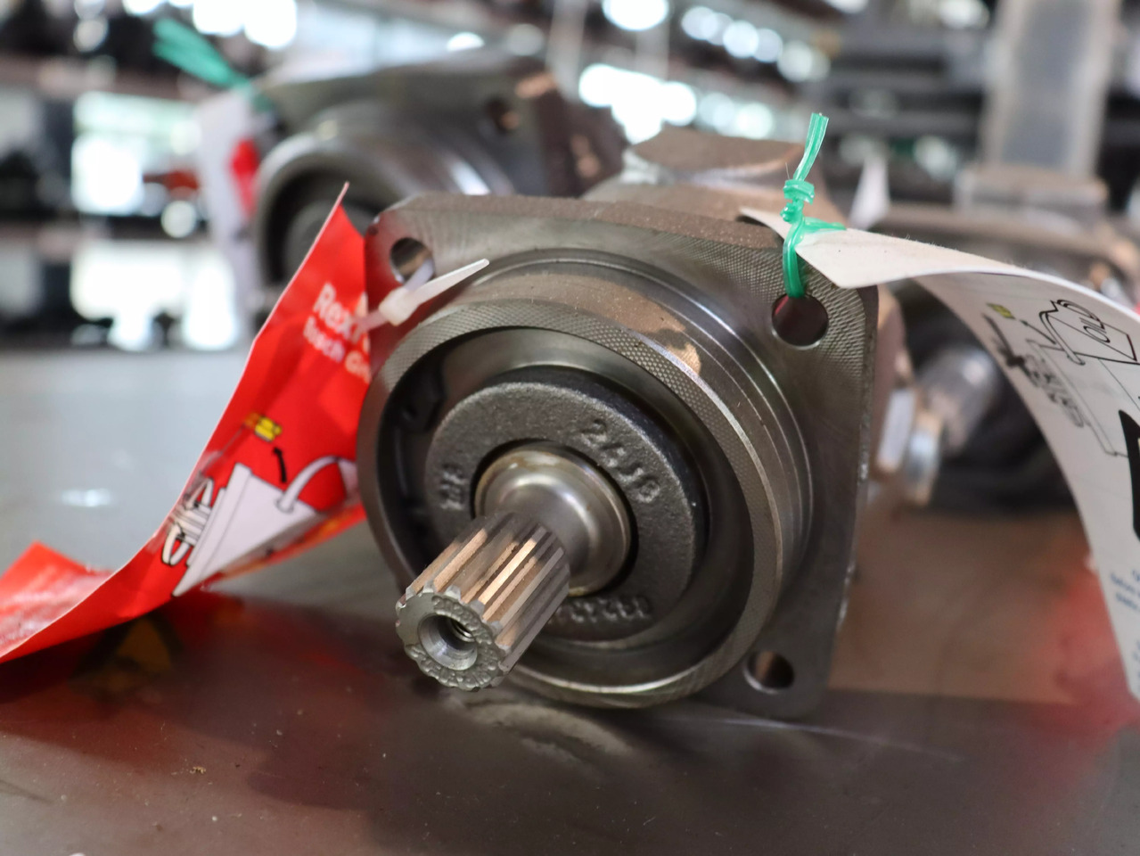 REXROTH A2FM10/61W-VZB040 - Hidraulični motor za Građevinski strojevi: slika REXROTH A2FM10/61W-VZB040 - Hidraulični motor za Građevinski strojevi REXROTH A2FM10/61W-VZB040 - Hidraulični motor za Građevinski strojevi: slika REXROTH A2FM10/61W-VZB040 - Hidraulični motor za Građevinski strojevi