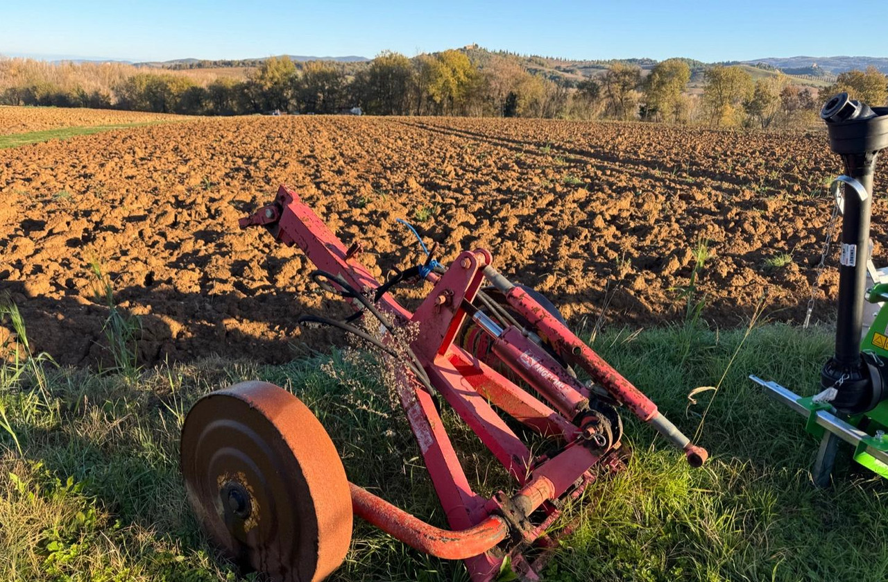 Carrello portattrezzi - Građevinska oprema, Prikolica: slika Carrello portattrezzi - Građevinska oprema, Prikolica Carrello portattrezzi - Građevinska oprema, Prikolica: slika Carrello portattrezzi - Građevinska oprema, Prikolica