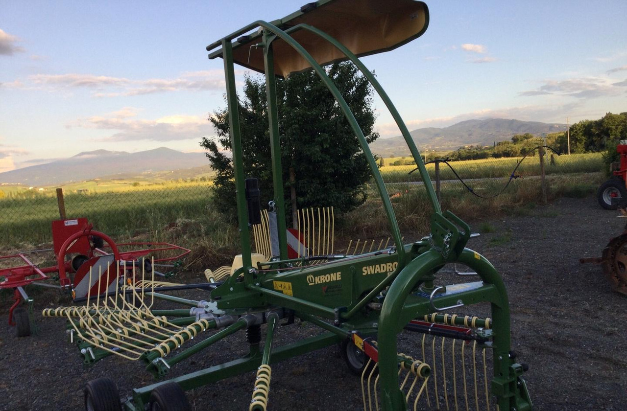 Ranghinatore - Prevrtač sijena/ Grabulje: slika Ranghinatore - Prevrtač sijena/ Grabulje Ranghinatore - Prevrtač sijena/ Grabulje: slika Ranghinatore - Prevrtač sijena/ Grabulje