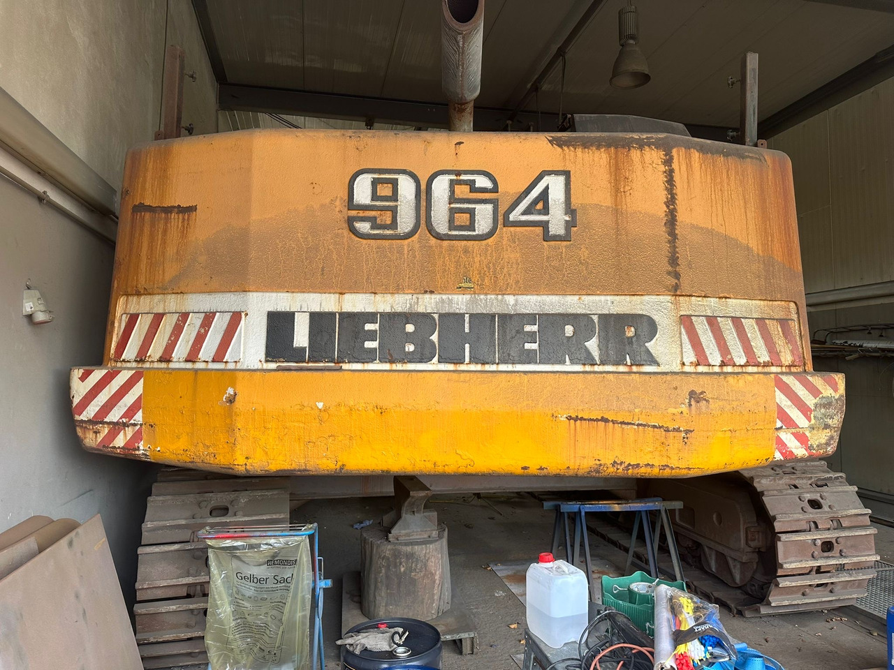 LIEBHERR R964 - Bager gusjeničar: slika LIEBHERR R964 - Bager gusjeničar LIEBHERR R964 - Bager gusjeničar: slika LIEBHERR R964 - Bager gusjeničar