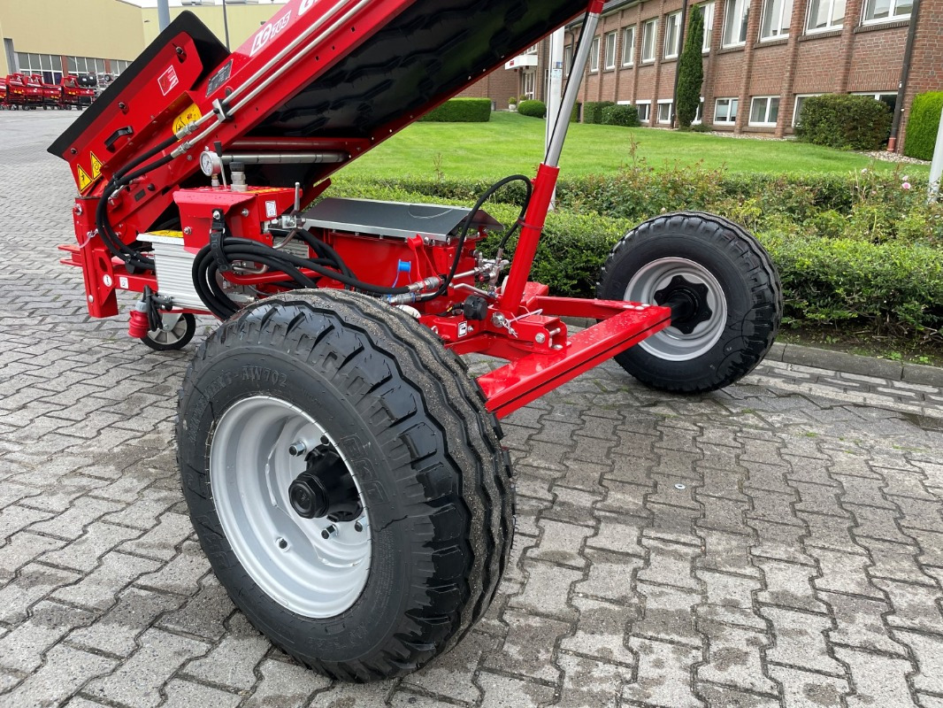 Grimme LC 705 - Rental - Oprema za skladištenje: slika Grimme LC 705 - Rental - Oprema za skladištenje Grimme LC 705 - Rental - Oprema za skladištenje: slika Grimme LC 705 - Rental - Oprema za skladištenje