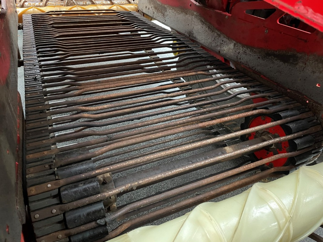 Kombajn Grimme REXOR 620 Radschar FM: slika Kombajn Grimme REXOR 620 Radschar FM