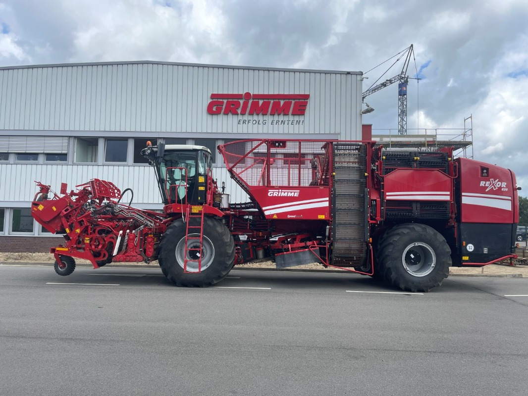 Grimme REXOR 620 Rüttelschar Multiwelle - Kombajn: slika Grimme REXOR 620 Rüttelschar Multiwelle - Kombajn Grimme REXOR 620 Rüttelschar Multiwelle - Kombajn: slika Grimme REXOR 620 Rüttelschar Multiwelle - Kombajn