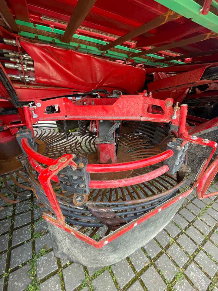 Grimme REXOR 6300 Platinum - Oprema za obradu tla: slika Grimme REXOR 6300 Platinum - Oprema za obradu tla Grimme REXOR 6300 Platinum - Oprema za obradu tla: slika Grimme REXOR 6300 Platinum - Oprema za obradu tla