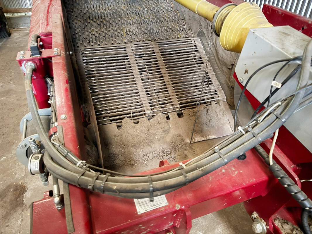 Scanstone ScanStone 4215 SDH-ES - Kombajn za krumpir: slika Scanstone ScanStone 4215 SDH-ES - Kombajn za krumpir Scanstone ScanStone 4215 SDH-ES - Kombajn za krumpir: slika Scanstone ScanStone 4215 SDH-ES - Kombajn za krumpir