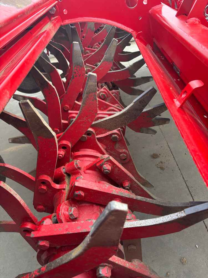 Grimme GF 400 - Kombajn: slika Grimme GF 400 - Kombajn Grimme GF 400 - Kombajn: slika Grimme GF 400 - Kombajn