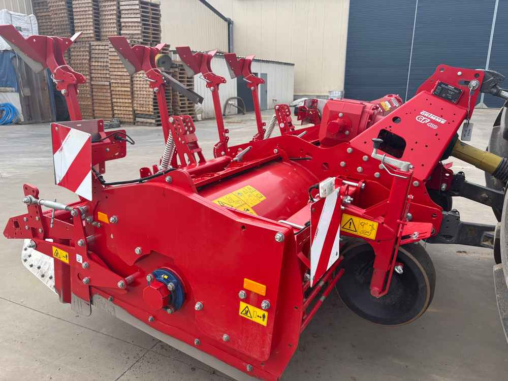 Grimme GF 400 - Kombajn: slika Grimme GF 400 - Kombajn Grimme GF 400 - Kombajn: slika Grimme GF 400 - Kombajn