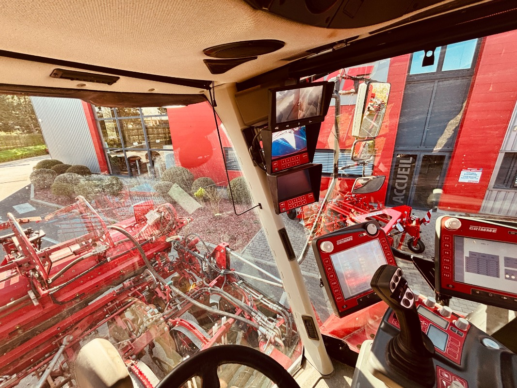 Grimme REXOR 6200 - Oprema za obradu tla: slika Grimme REXOR 6200 - Oprema za obradu tla Grimme REXOR 6200 - Oprema za obradu tla: slika Grimme REXOR 6200 - Oprema za obradu tla
