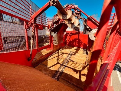 Grimme REXOR 6200 - Oprema za obradu tla: slika Grimme REXOR 6200 - Oprema za obradu tla Grimme REXOR 6200 - Oprema za obradu tla: slika Grimme REXOR 6200 - Oprema za obradu tla