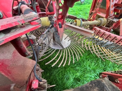 Grimme ROOTSTER - Kombajn: slika Grimme ROOTSTER - Kombajn Grimme ROOTSTER - Kombajn: slika Grimme ROOTSTER - Kombajn