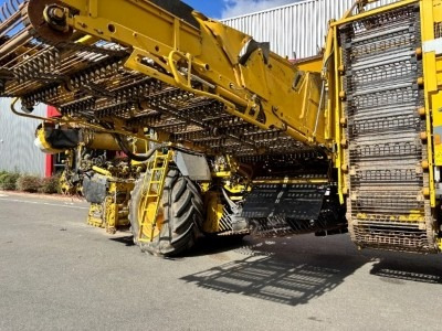 ROPA PANTHER 2 - Kombajn: slika ROPA PANTHER 2 - Kombajn ROPA PANTHER 2 - Kombajn: slika ROPA PANTHER 2 - Kombajn