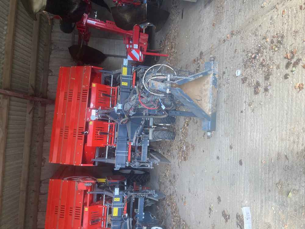 Dewulf Dewulf MS 2000, B.V S1A, 2 Row Potato Belt Planter - Kombajn: slika Dewulf Dewulf MS 2000, B.V S1A, 2 Row Potato Belt Planter - Kombajn Dewulf Dewulf MS 2000, B.V S1A, 2 Row Potato Belt Planter - Kombajn: slika Dewulf Dewulf MS 2000, B.V S1A, 2 Row Potato Belt Planter - Kombajn