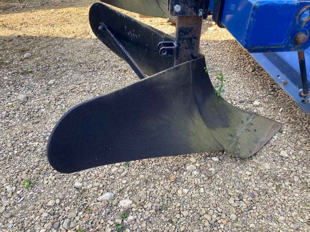 Kombajn GEORGE MOATE George Moate, Triple Bed Tilla, T540: slika Kombajn GEORGE MOATE George Moate, Triple Bed Tilla, T540 Kombajn GEORGE MOATE George Moate, Triple Bed Tilla, T540: slika Kombajn GEORGE MOATE George Moate, Triple Bed Tilla, T540