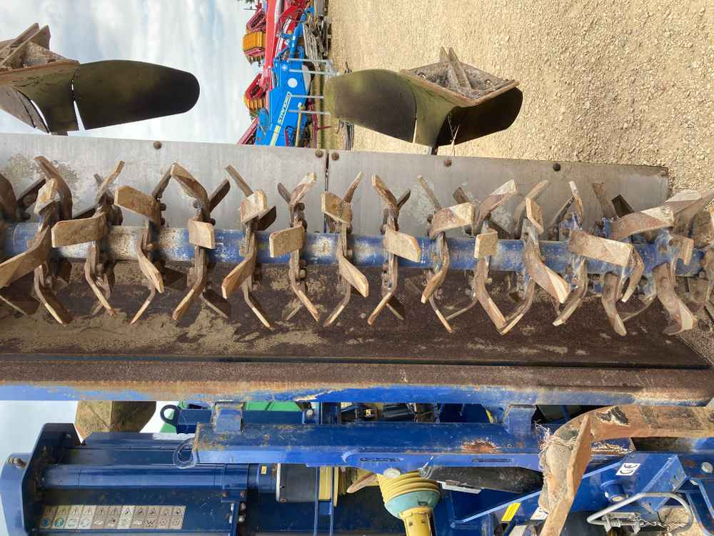 GEORGE MOATE George Moate, Triple Bed Tilla, T540 - Kombajn: slika GEORGE MOATE George Moate, Triple Bed Tilla, T540 - Kombajn GEORGE MOATE George Moate, Triple Bed Tilla, T540 - Kombajn: slika GEORGE MOATE George Moate, Triple Bed Tilla, T540 - Kombajn