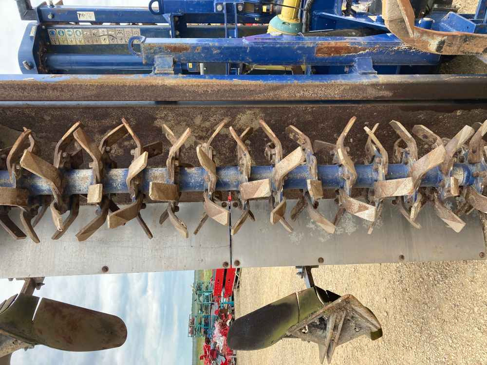 GEORGE MOATE George Moate, Triple Bed Tilla, T540 - Kombajn: slika GEORGE MOATE George Moate, Triple Bed Tilla, T540 - Kombajn GEORGE MOATE George Moate, Triple Bed Tilla, T540 - Kombajn: slika GEORGE MOATE George Moate, Triple Bed Tilla, T540 - Kombajn