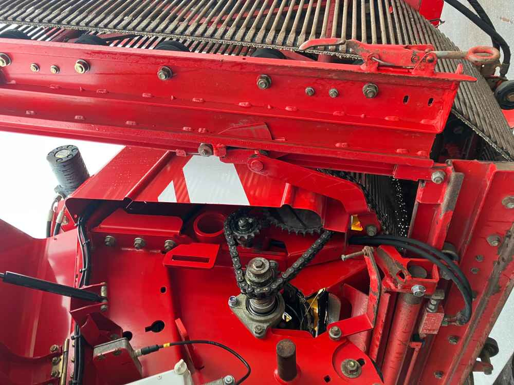 Grimme CS 150 - Kombajn za krumpir: slika Grimme CS 150 - Kombajn za krumpir Grimme CS 150 - Kombajn za krumpir: slika Grimme CS 150 - Kombajn za krumpir