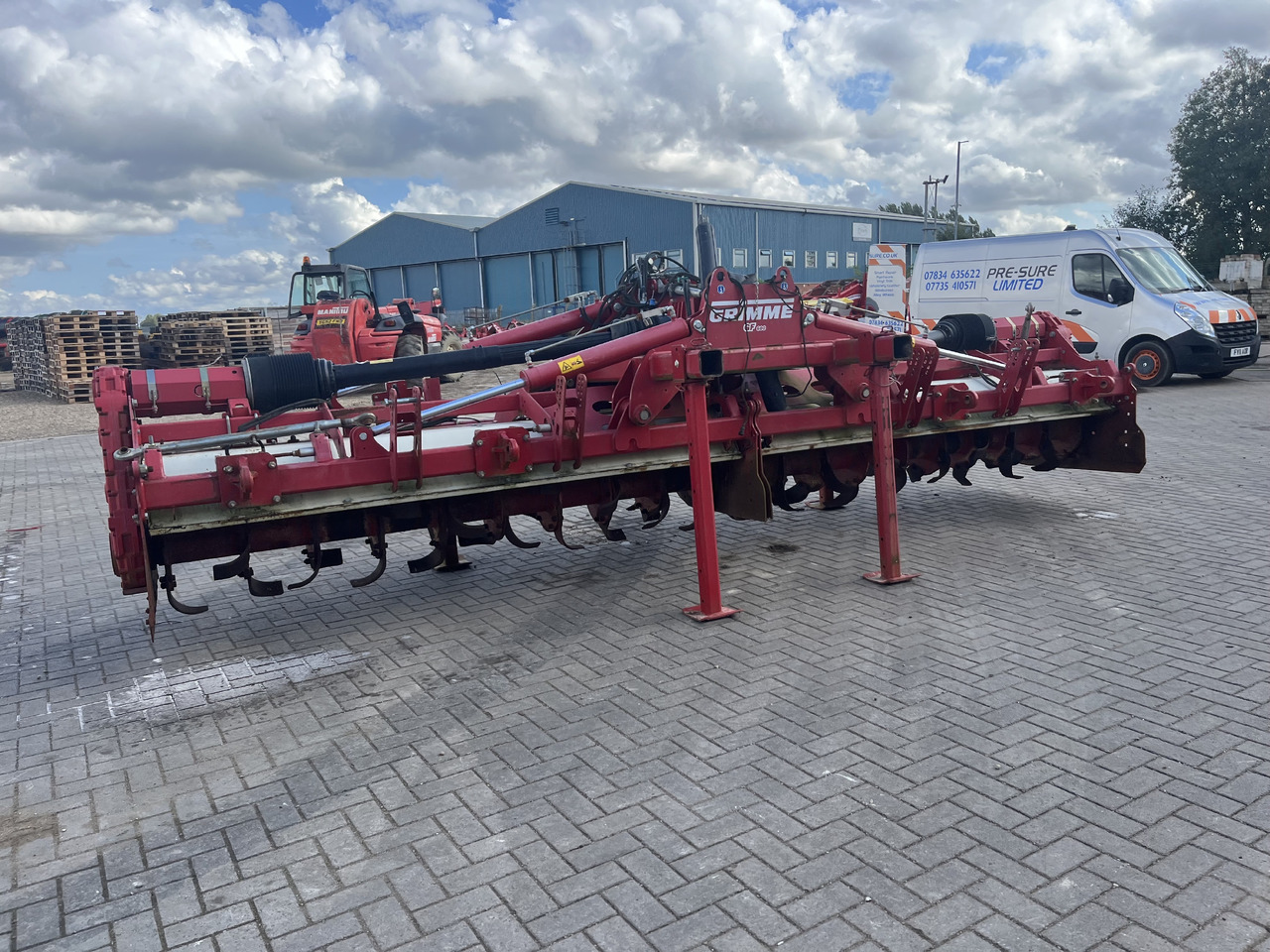 Grimme Grimme GF 600, Triple Bed/6 Row Tilla/Rotovator - Kombajn: slika Grimme Grimme GF 600, Triple Bed/6 Row Tilla/Rotovator - Kombajn Grimme Grimme GF 600, Triple Bed/6 Row Tilla/Rotovator - Kombajn: slika Grimme Grimme GF 600, Triple Bed/6 Row Tilla/Rotovator - Kombajn