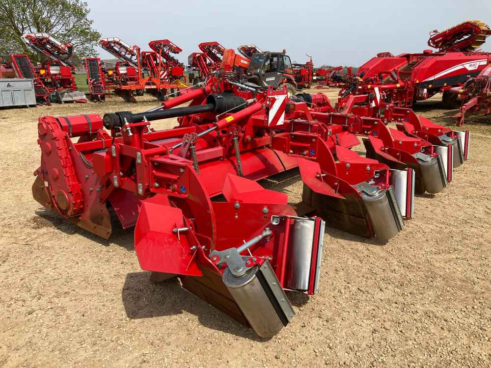 Grimme Grimme, GF600, 6 Row/3Bed Tilla, Rotovator - Kombajn: slika Grimme Grimme, GF600, 6 Row/3Bed Tilla, Rotovator - Kombajn Grimme Grimme, GF600, 6 Row/3Bed Tilla, Rotovator - Kombajn: slika Grimme Grimme, GF600, 6 Row/3Bed Tilla, Rotovator - Kombajn