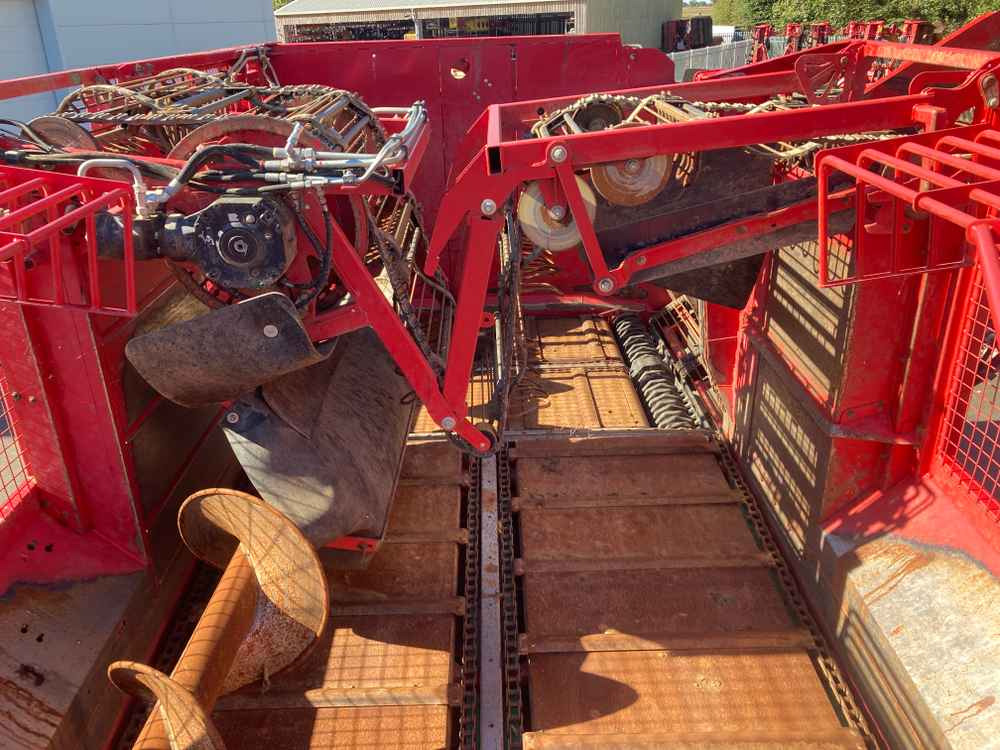Grimme Grimme Rexor 620 Self-Propelled Sugarbeet Harvester - Oprema za obradu tla: slika Grimme Grimme Rexor 620 Self-Propelled Sugarbeet Harvester - Oprema za obradu tla Grimme Grimme Rexor 620 Self-Propelled Sugarbeet Harvester - Oprema za obradu tla: slika Grimme Grimme Rexor 620 Self-Propelled Sugarbeet Harvester - Oprema za obradu tla